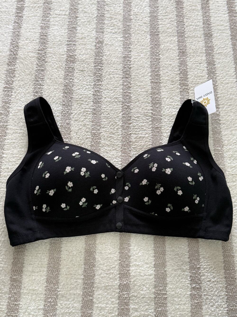 NWT Daisy Women’s Black Floral Bra Front Closure Wireless Full Coverage Size 3XL